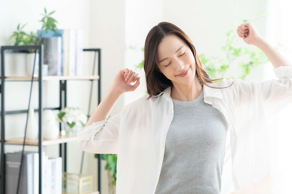 スッキリした女性の顔の画像
